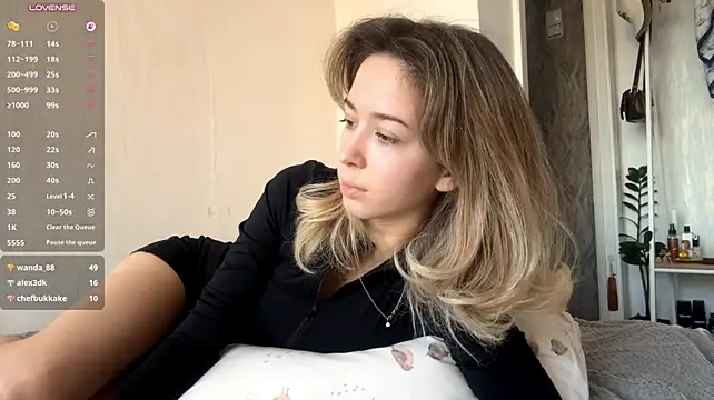 Sara_Bloservety - Massage my sweety ass close to cam