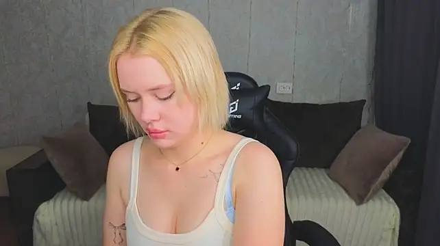 MelissaAvis - add fake cum on panties