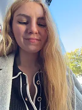 -stray-cat- - super tight cameltoe
