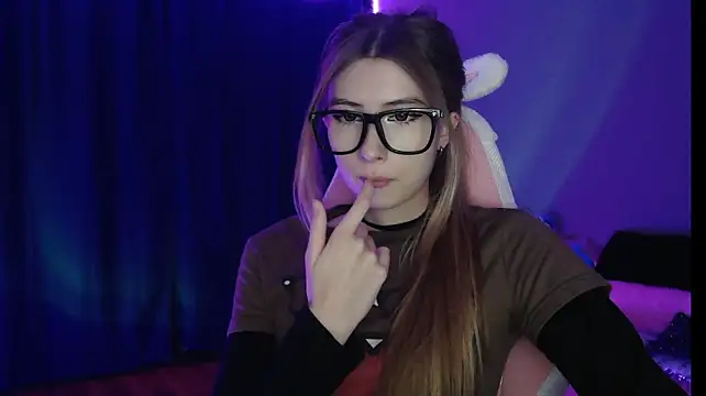 ErikaShyy - show my ass in panty