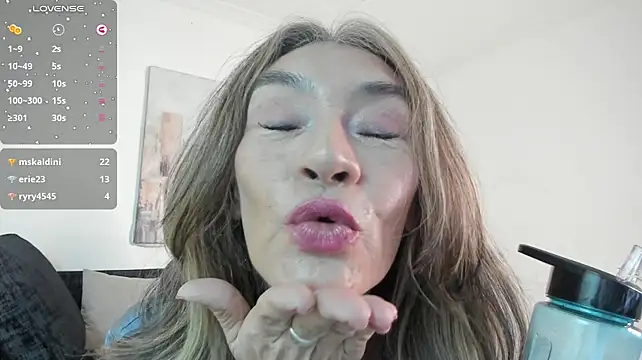 Emma_Mendozaa