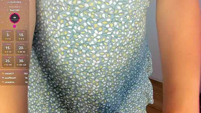 DarleenWarrior - Rub oil on boobs