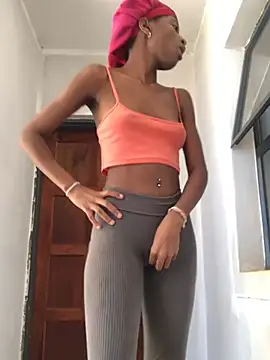 Caramel102004 - Get naked outside