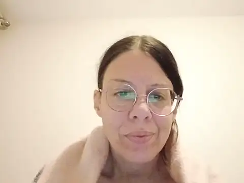 Hotnathy69 - Nue 2 minutes