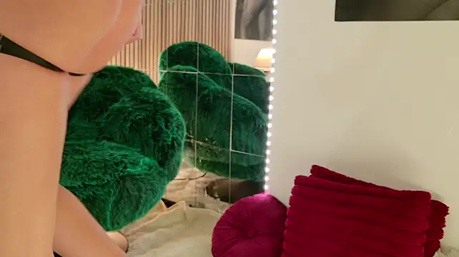 Celia_chanel - make me cum