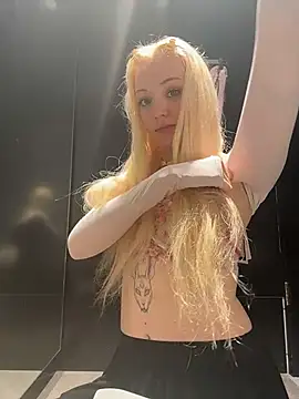 Badblondie - Pull down panties ! shake booty