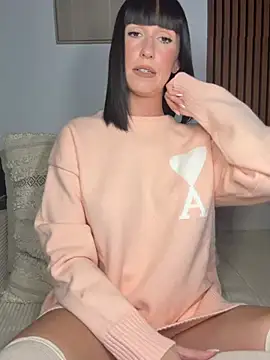Lola_tentatiion - APRÈS MIDI CHILL ET SEXE 😈