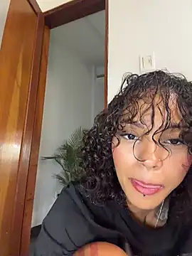 LizStorm_
