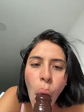 Loren_saenzz - 🌸Ride the dildo like a cowgirl 🌸