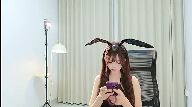 Zhizhi-xiaowu - 小粉插入10分钟