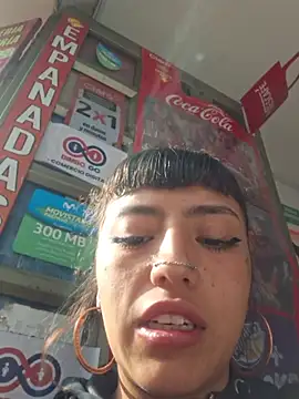 Cute_hollywood_0 - tits with oil
