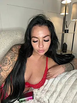 BELLABLACKXUK