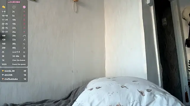 Sara_Bloservety - Massage my sweety ass close to cam
