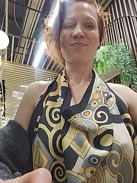 Exhibitionsplit - MAKE me CUM in Public ♤SQUIRT