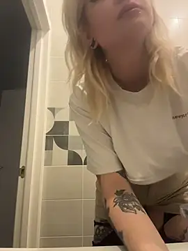 DriveCiri_ - FISTING PUSSY UNTILL SQUIRT
