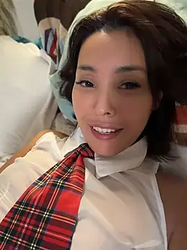 NoirElysia - Twerk ass