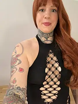 Foxy_Ink01 - Show boobs