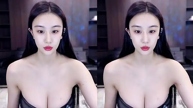 Lucky__Yuner - 躺在沙发上180°横叉