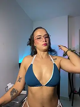 Zhara_1198 - Open pussy
