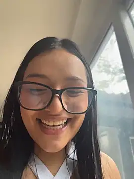 Lola_sweeet18 - DOMI ON CLIT +CONTROL 3 MIN