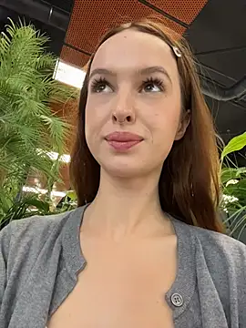 Outdorable - Lift up top&squeeze nipples near buyers