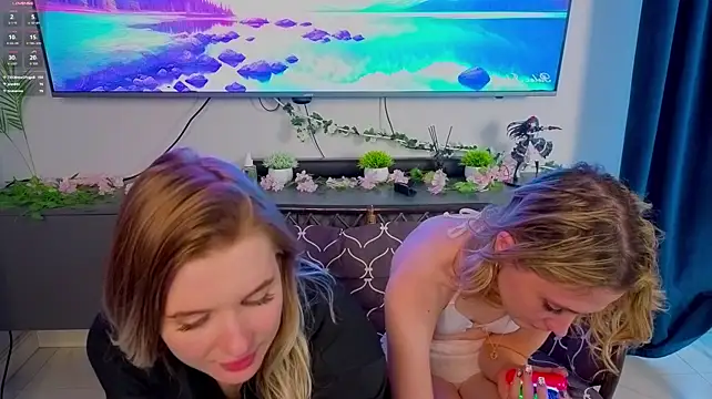 JonieBirdette - 😏 Bite & tease 😏