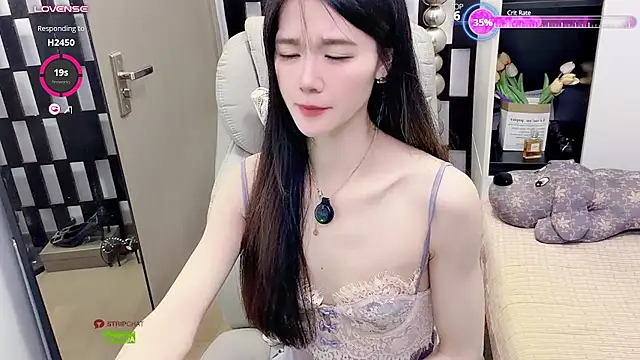 Yueyue-MM - 小粉塞入3分钟