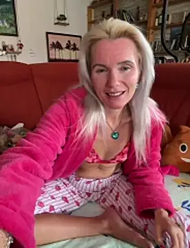 SexyBella41 - 🍑i show ass🍑win 1 fuck video🍑