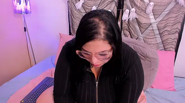 Melanny_Millers - 🥵🍄Cameltoe + 1 Min Control🍄🥵