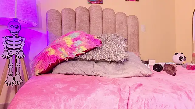 Ebony_cutee1 - sexy dance + oil body