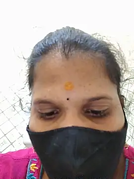 Malikasharavatea - Face full open ni public show