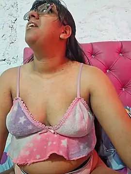 ZaidaWet - squirt in face
