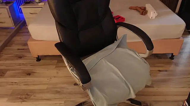 Sam_mansson66 - play with boobs