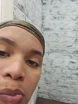 Feisty_stunner - Make me squirt♨️