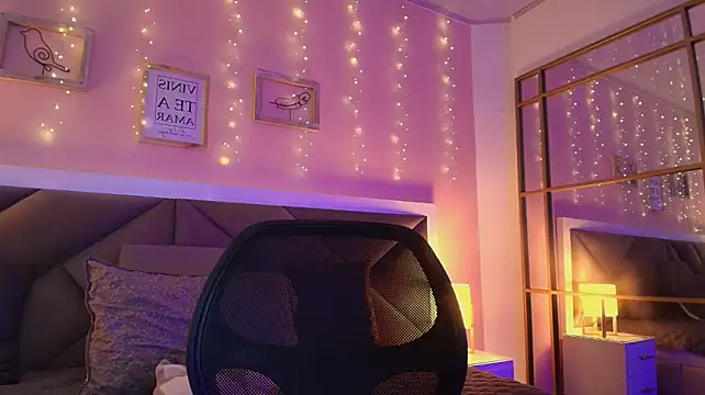 Bianca_louise - mmm suck those beautiful tits