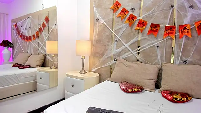 ZoeMyers - 🎃Anal Plug👻🕷️