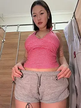 CreamPuff- - Suck finger+play with sweet lips in WC