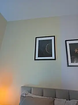 Emilyy_ - 10 spanks on my ass