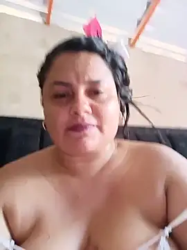 Dirty-violeta_19 - Dildo en el culo