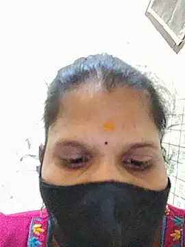 Malikasharavatea - Face full open ni public show
