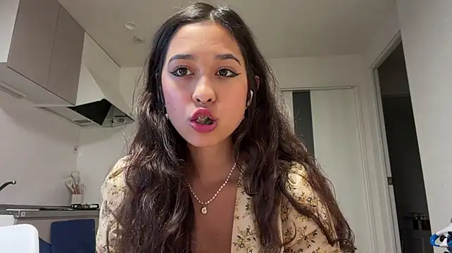 ReynaMccarron - hot show my panties straps