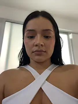Lola_sweeet18 - DOMI ON CLIT +CONTROL 3 MIN