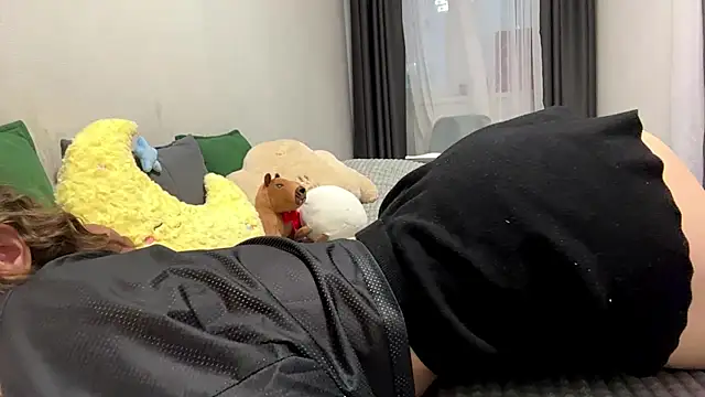 AngellaOlano - Hands under top, touch my boobs