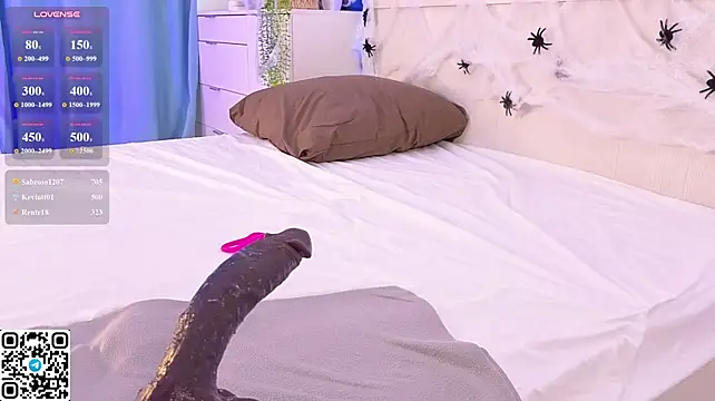 Bonnie_White - Soppy blowjob+bubbles your dick