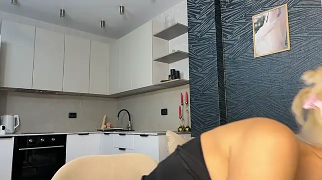 Molly_Beauti - SQUIRT