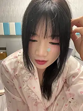 Youyouaini - 内裤蒙住眼睛吐舌高潮