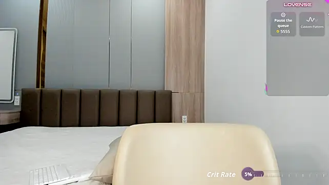 Long_is1and - 😉Boobsplay😉