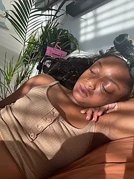 Princessssbby - Good morning ☀️/turn on lush