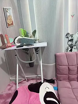 Nana-19 - Show ass +Spank ass x20