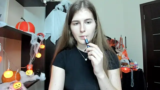 OhMyAlice - a little red secret💋